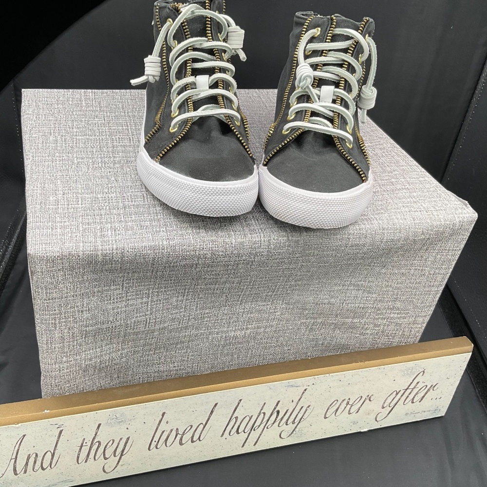 x Rebecca Minkoff Washed Canvas High Top Sneaker (Women) size 7